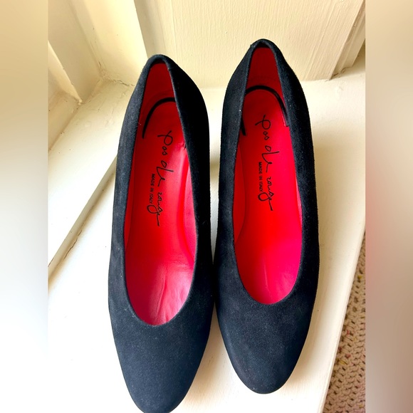 Pas de Rouge suede heels size 38.5 - Picture 1 of 3